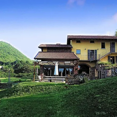 Cascina Canee Alojamento de Acomodação e Pequeno-almoço 4*